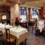 Hotel Casbas 3*