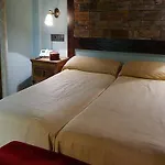 Hotel Casbas 3*
