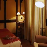 Casbas Hotel